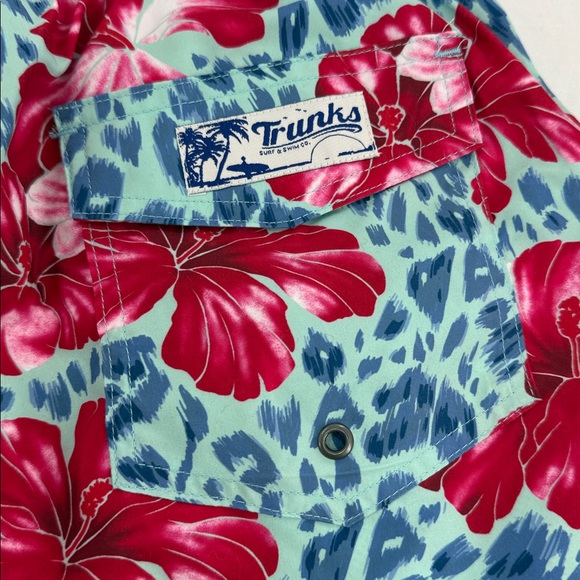 Trunks Surf & Swim Shorts Mens Small Hawaiian Flower Blue Red Mesh Liner - Picture 4 of 7
